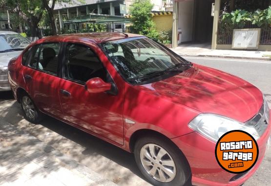 Autos - Renault Symbol 2013 Nafta 130000Km - En Venta