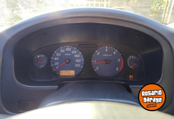 Camionetas - Nissan Frontier NP 300 2011 Diesel 292000Km - En Venta