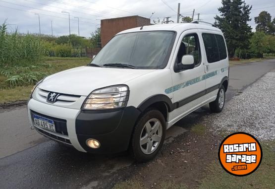 Utilitarios - Peugeot Partner PATAGONICA 2017 Diesel 148000Km - En Venta
