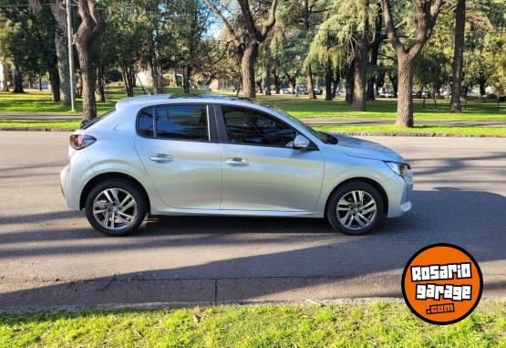 Autos - Peugeot 208 ALLURE 2022 Nafta 44000Km - En Venta
