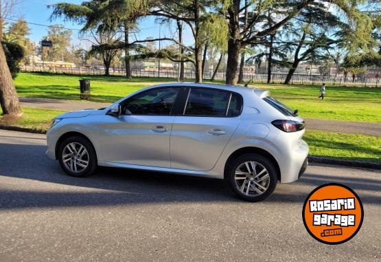 Autos - Peugeot 208 ALLURE 2022 Nafta 44000Km - En Venta