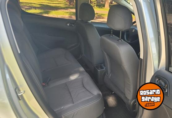 Autos - Peugeot 308 2020 Nafta 90000Km - En Venta