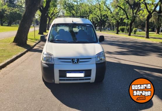 Utilitarios - Peugeot PARTNER PATAGONICA 2021 Diesel 61000Km - En Venta