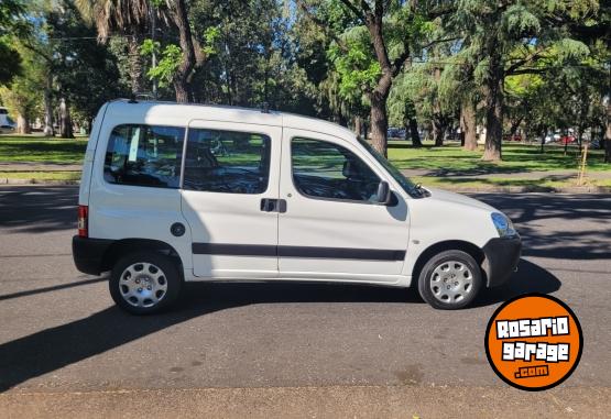 Utilitarios - Peugeot PARTNER PATAGONICA 2021 Diesel 61000Km - En Venta