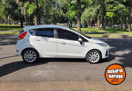 Autos - Ford FIESTA KINETIC 2018 Nafta 56000Km - En Venta