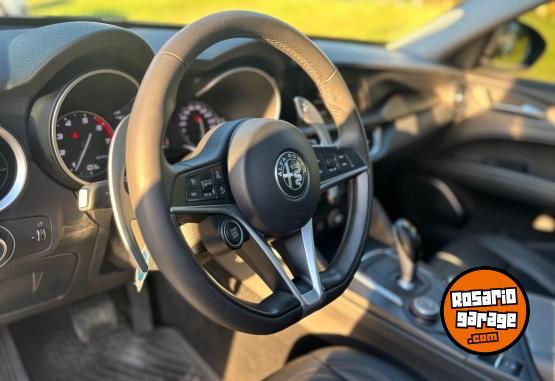 Autos - Alfa Romeo Stelvio 200CV Distinctiv 2019 Nafta 73000Km - En Venta