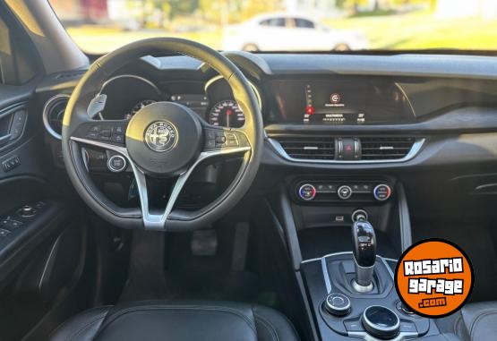Autos - Alfa Romeo Stelvio 200CV Distinctiv 2019 Nafta 73000Km - En Venta