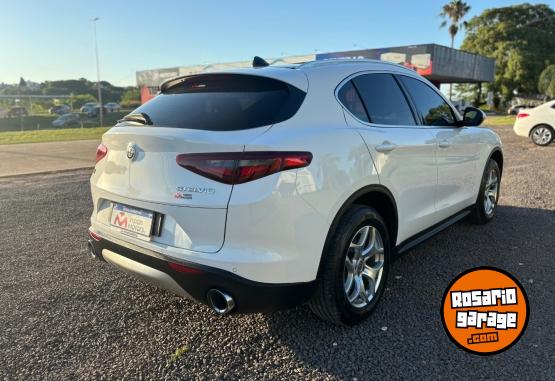 Autos - Alfa Romeo Stelvio 200CV Distinctiv 2019 Nafta 73000Km - En Venta