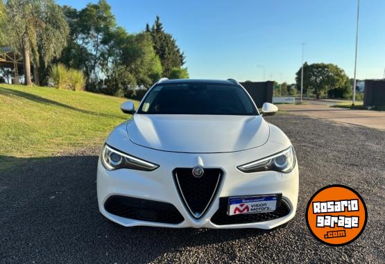 Autos - Alfa Romeo Stelvio 200CV Distinctiv 2019 Nafta 73000Km - En Venta
