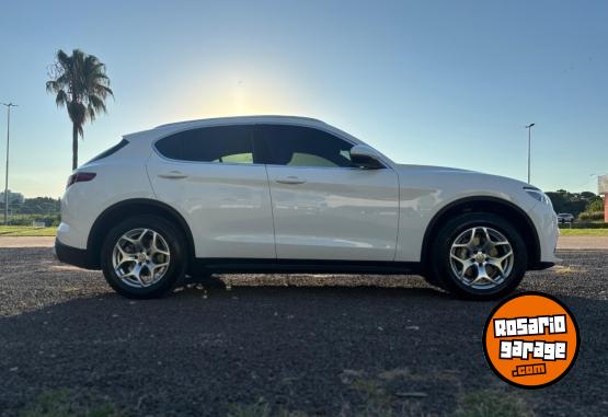 Autos - Alfa Romeo Stelvio 200CV Distinctiv 2019 Nafta 73000Km - En Venta