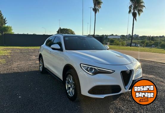 Autos - Alfa Romeo Stelvio 200CV Distinctiv 2019 Nafta 73000Km - En Venta