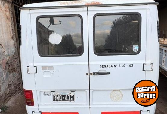 Utilitarios - Mercedes Benz MB 180 1994 Diesel 1Km - En Venta