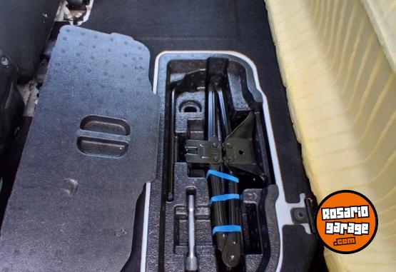 Utilitarios - Fiat Strada VOLCANO 1.3 2020 Nafta 73000Km - En Venta