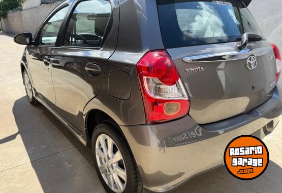 Autos - Toyota Etios xls 2017 Nafta 50000Km - En Venta