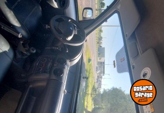 Utilitarios - Renault Kangoo 1.6 2017 GNC 196000Km - En Venta