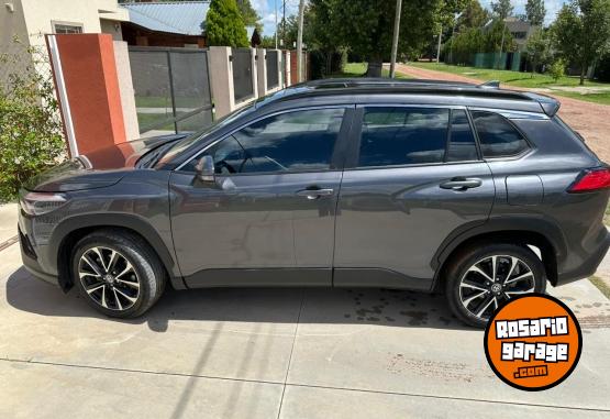 Camionetas - Toyota Corolla cross 2024 Nafta 38000Km - En Venta