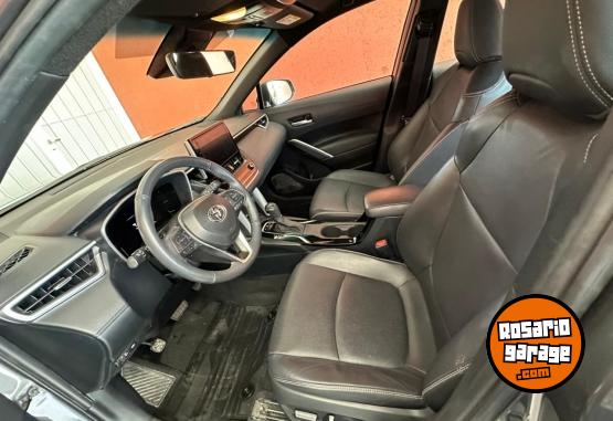 Camionetas - Toyota Corolla cross 2024 Nafta 38000Km - En Venta