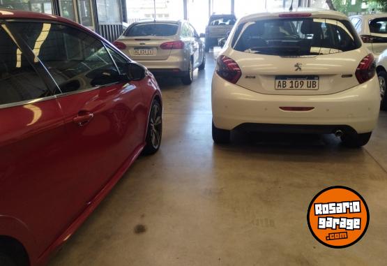 Autos - Peugeot 208 Allure 1.6 navegador 2017 Nafta  - En Venta