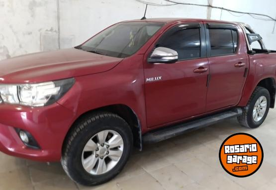 Camionetas - Toyota SRV 2.8 DC 2016 Diesel 109000Km - En Venta