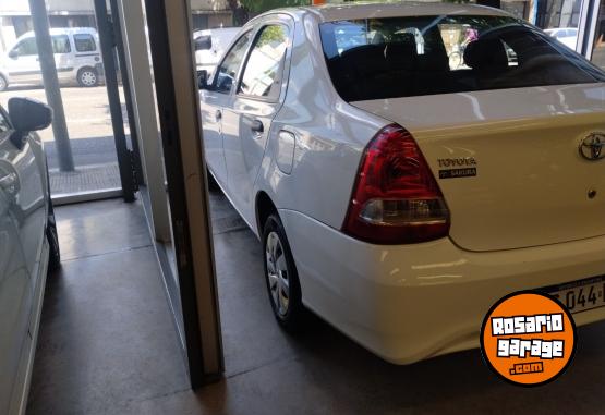 Autos - Toyota ETIOS 1.5 caja 6 marchas 2023 Nafta - En Venta