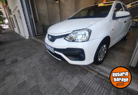 Autos - Toyota ETIOS 1.5 caja 6 marchas 2023 Nafta - En Venta