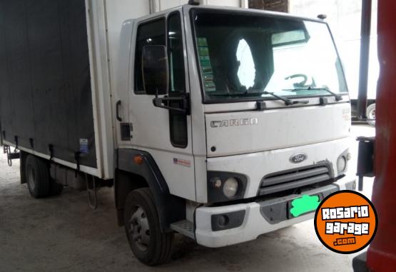 Camiones y Gr�as - FORD CARGO 915E - En Venta