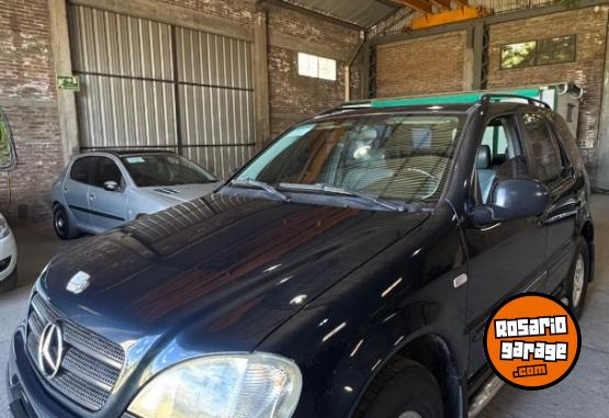 Camionetas - Mercedes Benz ML 320 LUXU AUT 1999 Nafta 210500Km - En Venta