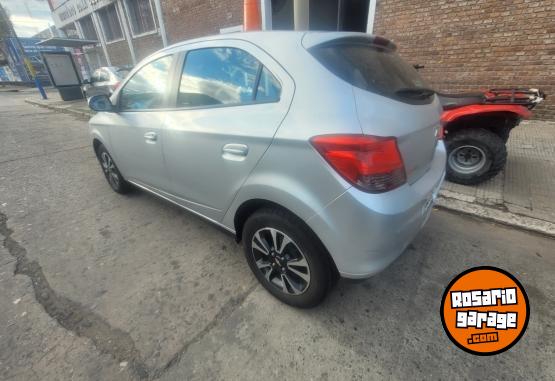 Autos - Chevrolet Onix ltz 2015 Nafta 105000Km - En Venta
