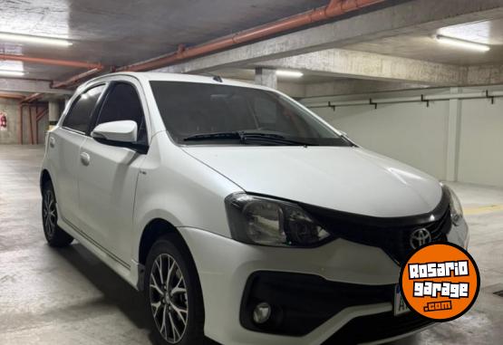 Autos - Toyota ETIOS XLS 1,5 AT 2023 Nafta 6000Km - En Venta