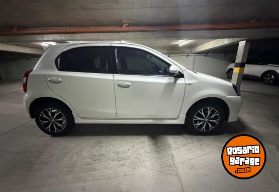 Autos - Toyota ETIOS XLS 1,5 AT 2023 Nafta 6000Km - En Venta