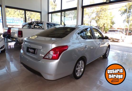 Autos - Nissan versa advance m/t gnc 2018 Nafta - En Venta