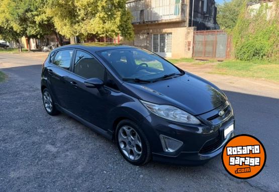 Autos - Ford Fiesta Kinetic Titanium 2013 Nafta 160000Km - En Venta
