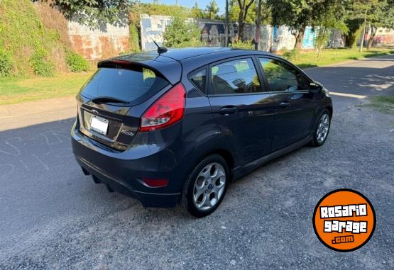 Autos - Ford Fiesta Kinetic Titanium 2013 Nafta 160000Km - En Venta