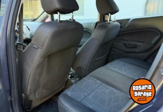 Autos - Ford Fiesta Kinetic Titanium 2013 Nafta 160000Km - En Venta