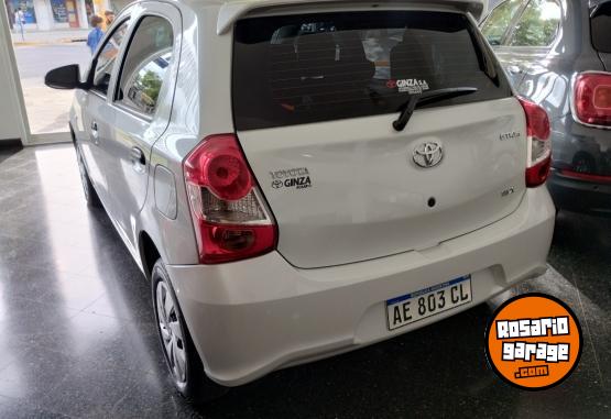 Autos - Toyota ETIOS Yaris polo onix 2021 Nafta 2650Km - En Venta