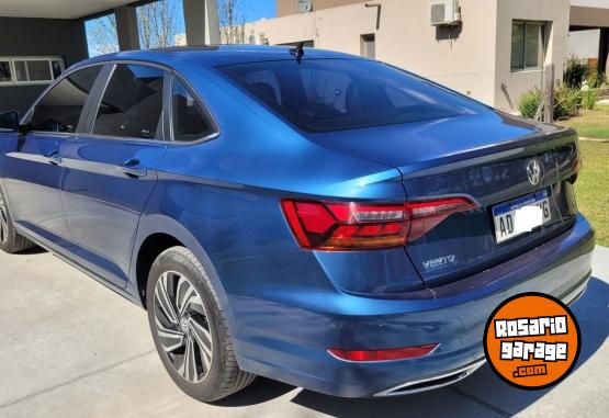 Autos - Volkswagen Vento Highline 2019 Nafta 118000Km - En Venta