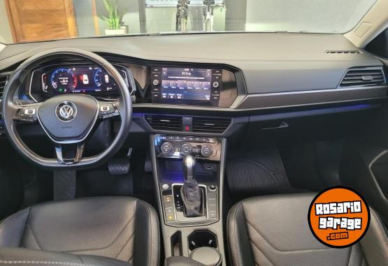 Autos - Volkswagen Vento Highline 2019 Nafta 118000Km - En Venta