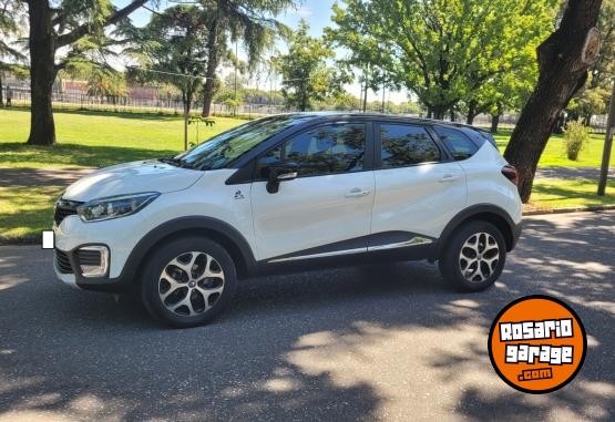 Autos - Renault CAPTUR 2019 Nafta 56000Km - En Venta