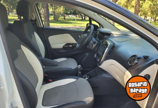 Autos - Renault CAPTUR 2019 Nafta 56000Km - En Venta