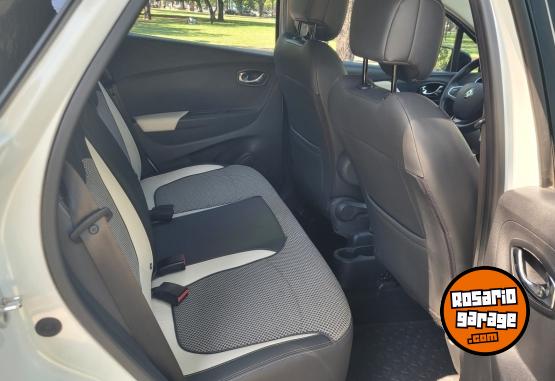 Autos - Renault CAPTUR 2019 Nafta 56000Km - En Venta