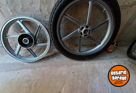 Accesorios para Motos - llantas 14 y 17 - En Venta