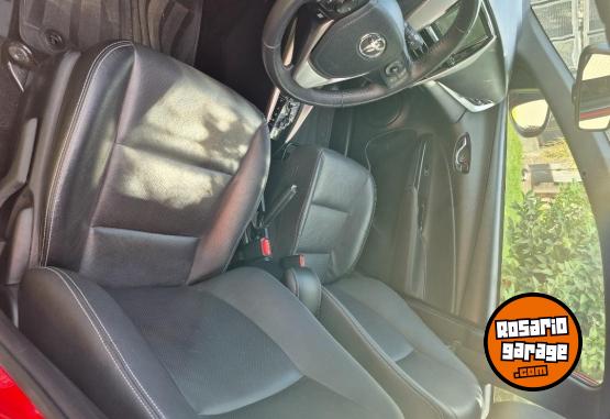 Autos - Toyota Yaris 2019 Nafta 36000Km - En Venta