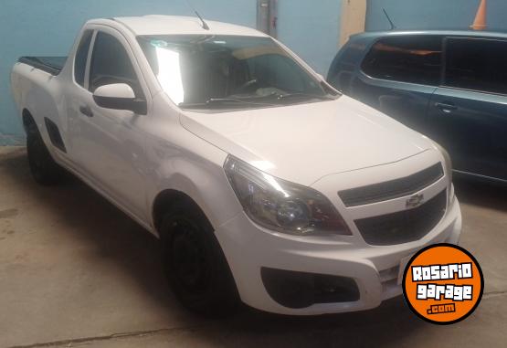 Utilitarios - Chevrolet Montana 2013 GNC 140000Km - En Venta