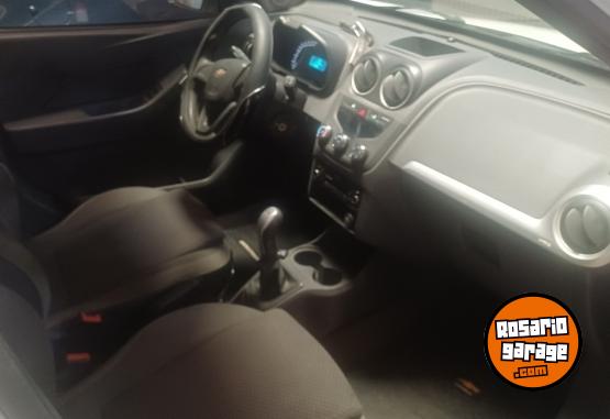 Utilitarios - Chevrolet Montana 2013 GNC 140000Km - En Venta