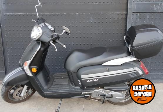 Motos - Kymco like125 2025 Nafta 4600Km - En Venta