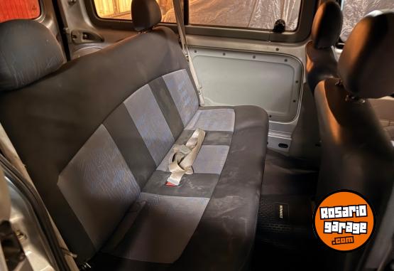 Utilitarios - Renault Kangoo 2011 Diesel 111Km - En Venta