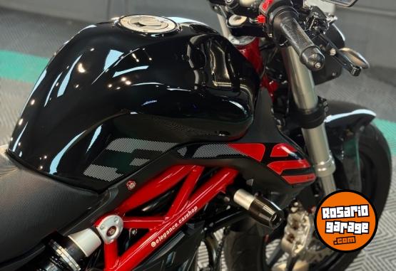 Motos - Benelli 302s 2022 Nafta 11000Km - En Venta