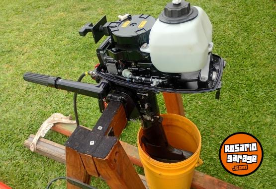 Embarcaciones - Motor tohatsu 5hp modelo 2024 VENDO - En Venta