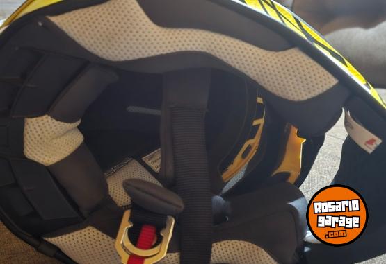Accesorios para Motos - Casco de moto just 1 edici�n especial y antiparras just 1 como nuevo tiene la bolsa el casco y las antiparras tambien con mica de repuesto todo como nuevo casi sin uso em excelente estado .. - En Venta