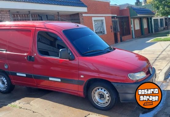 Utilitarios - Peugeot Partner 2008 Diesel 200000Km - En Venta